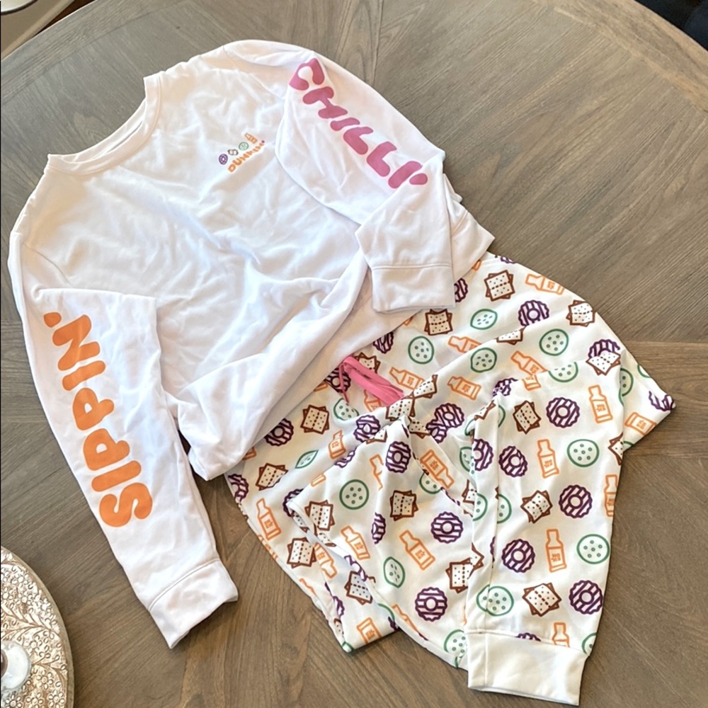 Dunkin Donuts sweats women's large